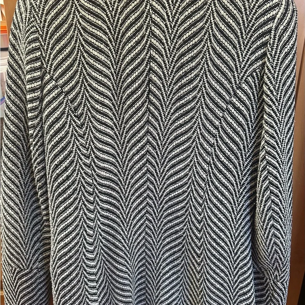 Via Spiga Black and White Chevron Coat - Picture 2 of 4